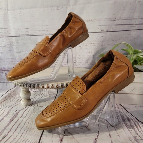 Clarks Collection Lyrical Way Womens Tan Leather Loafers Size 10M - Picture 5 of 15
